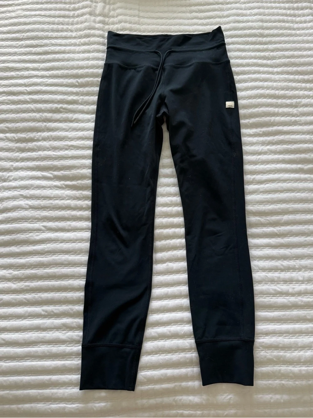 Vuori Daily Legging Dark Navy - Picture 2 of 4